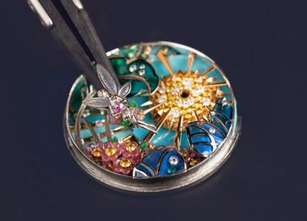 Van Cleef & Arpelsű¾mtiers d'artʦգԷ