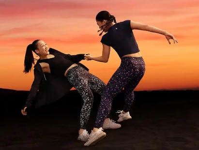 ҫҰԾ SWEATY BETTY 2025ﶬϵڹͱӡѧ